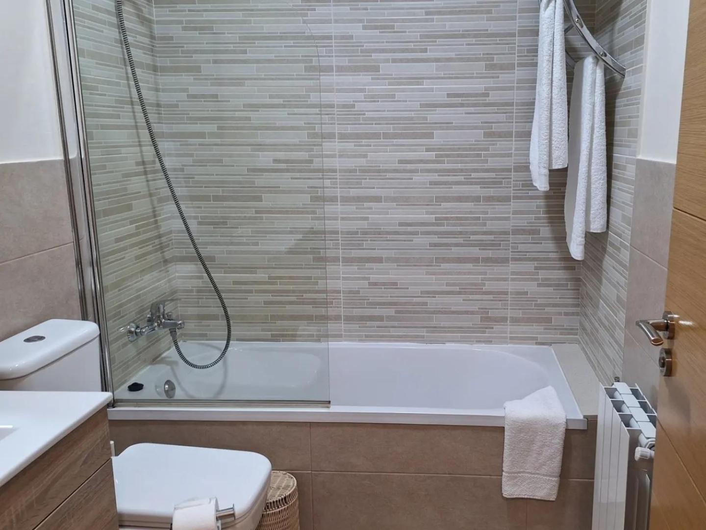 Apartamentos Costa Xuno Porto do Son Esterno foto