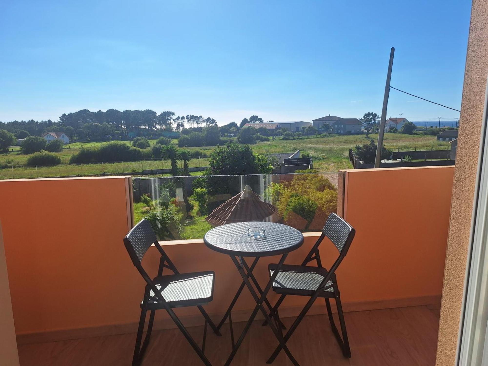 Apartamentos Costa Xuno Porto do Son Esterno foto